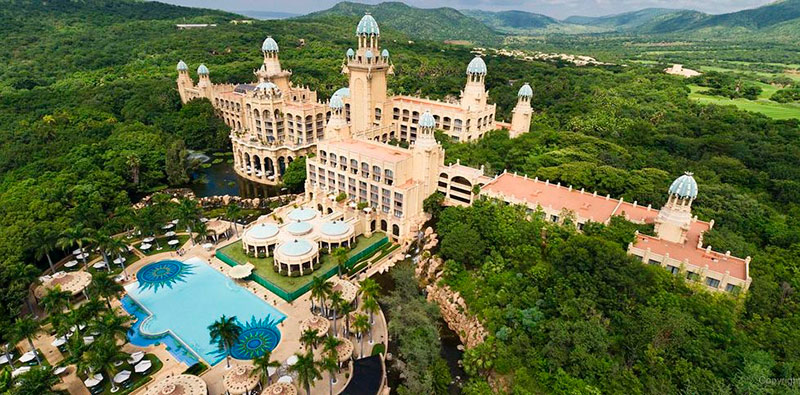 Em meio ao Parque Nacional está sun City: contato próximo com a natureza