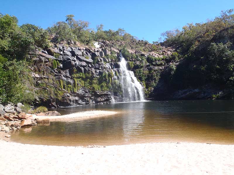 passeios na Chapada dos Veadeiros: O poço encantado possui uma estrutura ótima para seus turistas